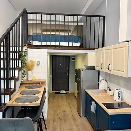 аркадія, з терасою та 3 хв до моря Apartment Odesa