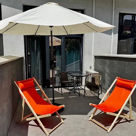 Apartment аркадія, з терасою та 3 хв до моря