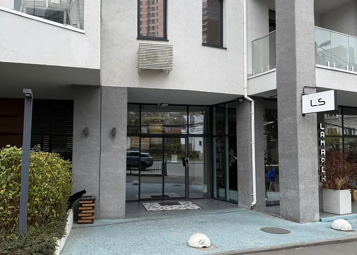 аркадія, з терасою та 3 хв до моря Appartement