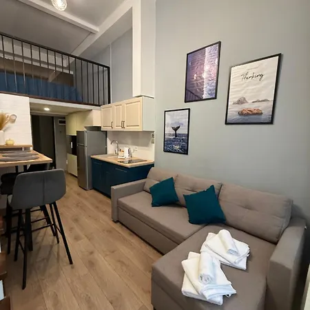 Appartement аркадія, з терасою та 3 хв до моря